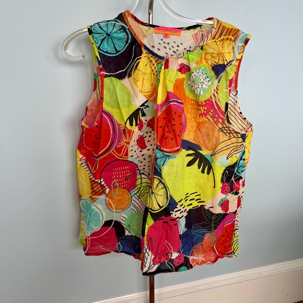 Vilagallo Sleeveless Fruit-Print Top